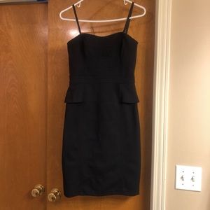 Black strapless or strapped, sweetheart neckline